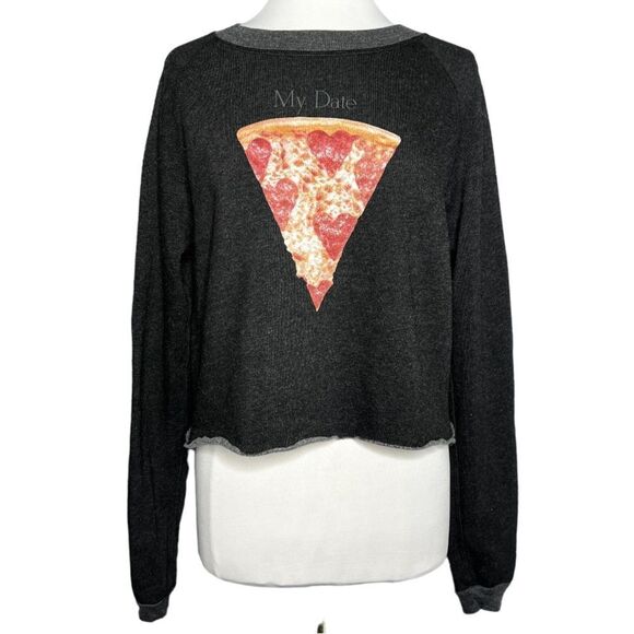 WILDFOX Monte My Date Pizza Crop Raw Edge Hem Raglan Sleeve Pullover Crewneck - Picture 1 of 9